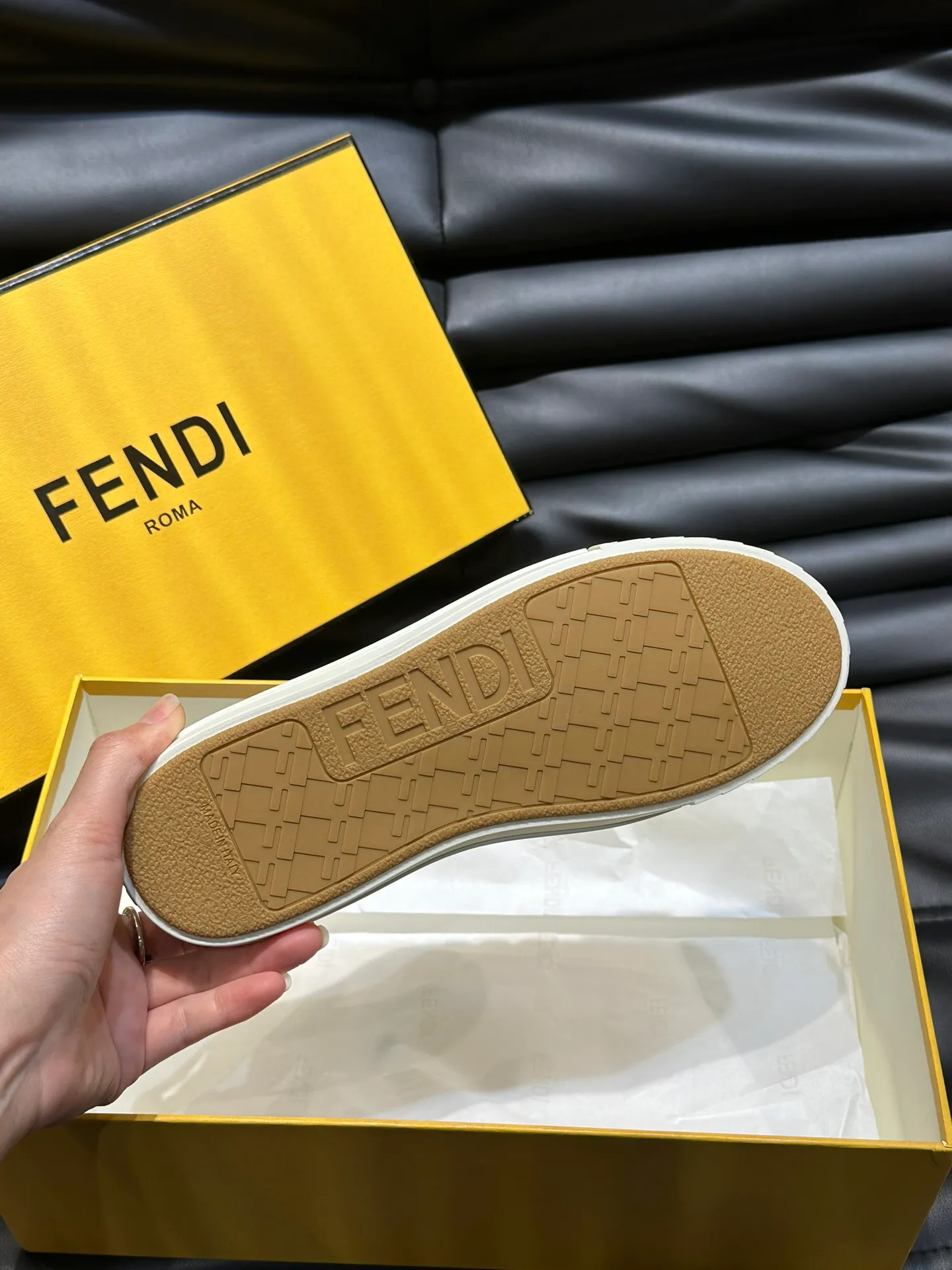 Men's men's shoes 💰420 [New style] 🍿🍿Fendi Fendi👫Couple style low-top canvas shoes, Fendi 2024 spring and summer new lace-up canvas shoes, upper FF jacquard fabric, decorated with same-color satin trim, soles FF carved decoration, soft elastic foot feel, perfect foot comfort! Size: 35-40 Male 38-45